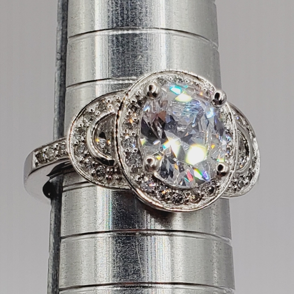Diamond ring - Picture 3 of 3